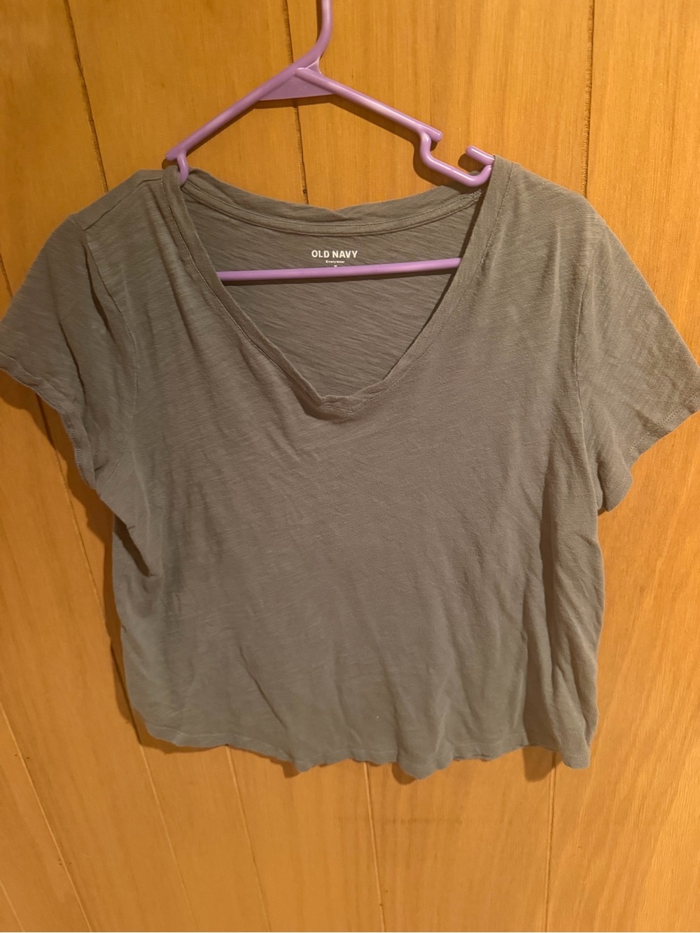Old Navy Women's Olive V-Neck Short Sleeve Tee